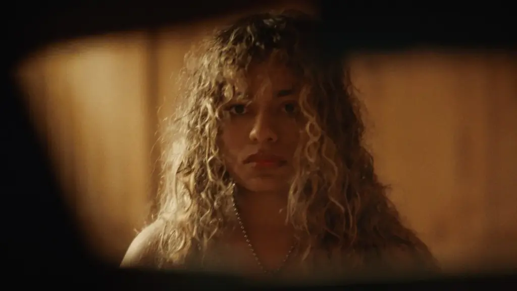 Bella Kay i deserve better. Mp3 Download